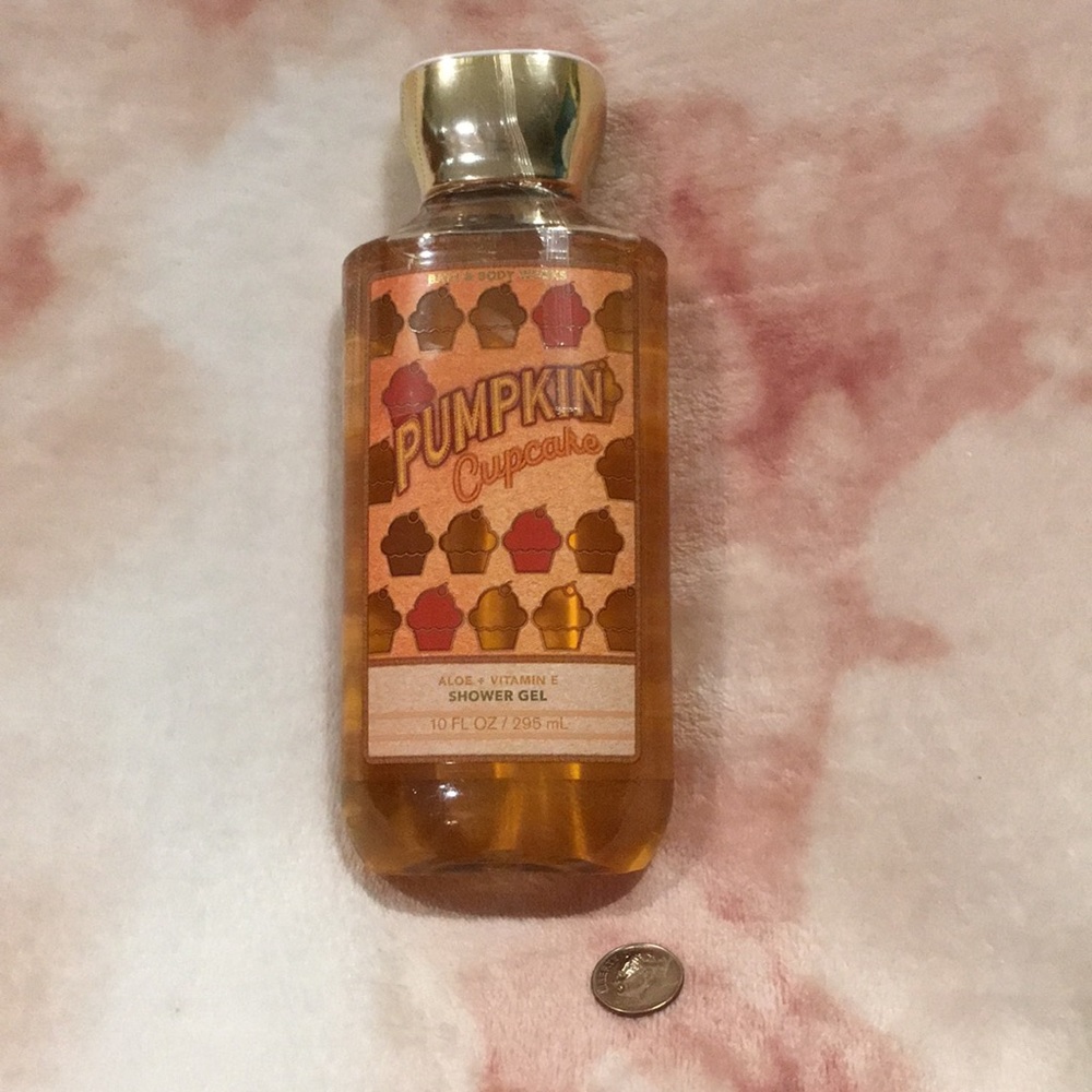Bath & Body Works Scented Pumpkin Cupcake Shower gel 10oz NWT with Aloe & Vit E - Picture 15 of 15